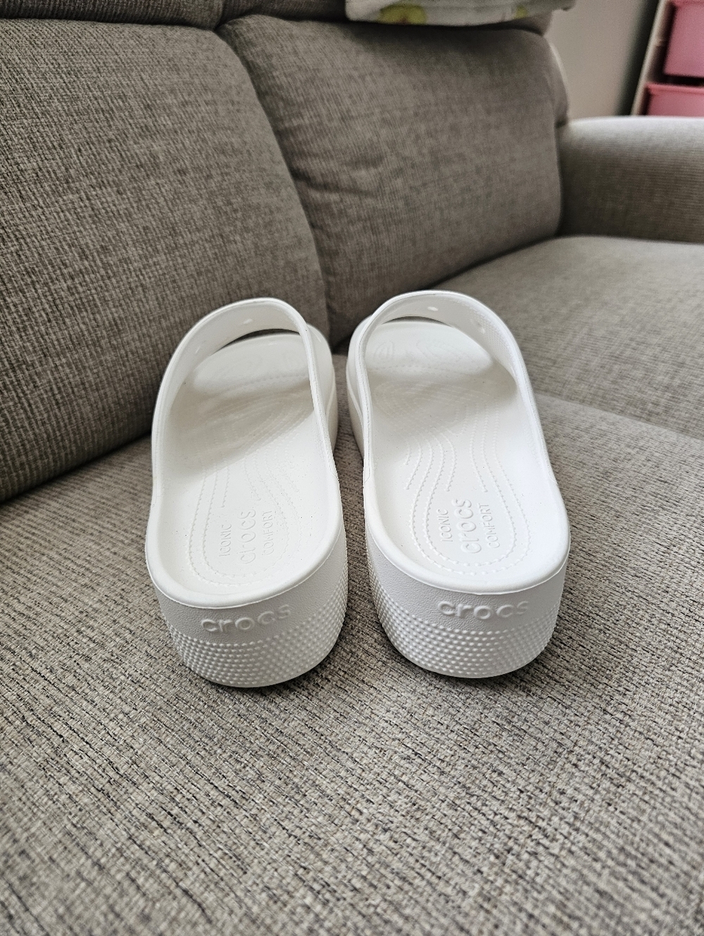 Crocs Classic Platform Slide - Picture 5 of 8
